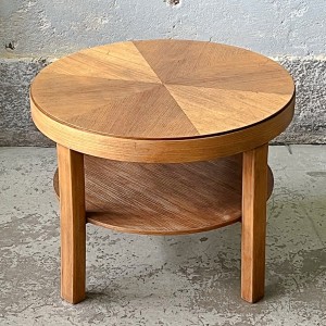 Okrągły stolik kawowy z półką  