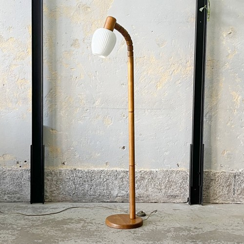 lampa-drewniana-z-elastycznym-przegubem-vintage-lata-80-001.jpg