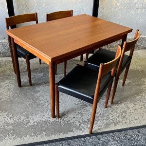 Duński tekowy  stół rozsuwany , lata 70. 