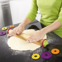 Regulowany wałek do ciasta Joseph Joseph, kolorowy
