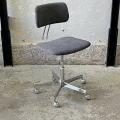 krzeslo-obrotowe-biurowe-w-stylu-bauhaus-lata-60-70-design-008.jpg