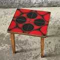 stolek-kwietnik-opal-mobel-czerwony-kafelkowy-blat-design-lata-60-70-003.jpg