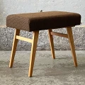 tapicerowany-stolek-z-ukryta-drabinka-vintage-design-lata-60-70-002.jpg