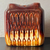 Ceramiczny wazon typu ikebana