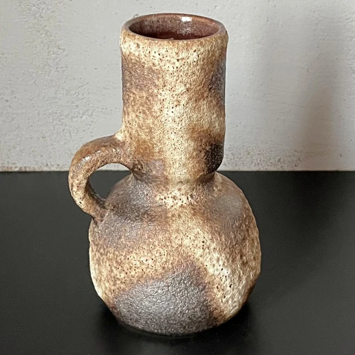 ceramiczny-wazon-z-uchem-matowe-szkliwienie-fat-lava-design-lata-60-70-001.jpg