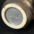 ceramiczny-wazon-z-uchem-matowe-szkliwienie-fat-lava-design-lata-60-70-005.jpg