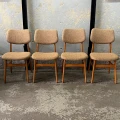 krzesła-tapicerowane-z-uchwytem-vintage-design-lata-60-70-005.jpg