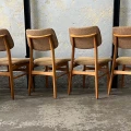krzesła-tapicerowane-z-uchwytem-vintage-design-lata-60-70-007.jpg