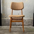 krzesła-tapicerowane-z-uchwytem-vintage-design-lata-60-70-008.jpg