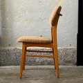 krzesła-tapicerowane-z-uchwytem-vintage-design-lata-60-70-011.jpg