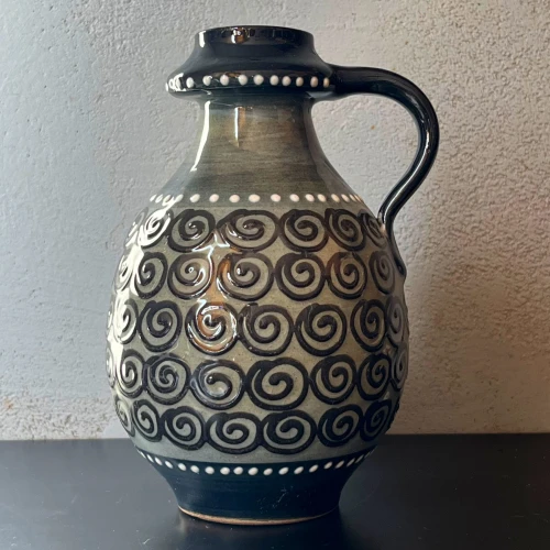 pekaty-ceramiczny-wazon-wazonik-dzbanek-z-uchem-recznie-malowany-vintage-design-lata-60-70-001.jpg