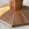 drewniany-okragly-stol-w-stylu-art-deco-004.jpg