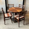 tapicerowane-krzesla- vintage-tkanina-zygzak-lata-70-003.jpg