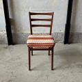 tapicerowane-krzesla- vintage-tkanina-zygzak-lata-70-004.jpg