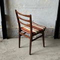 tapicerowane-krzesla- vintage-tkanina-zygzak-lata-70-008.jpg