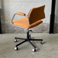 czechoslowackie-krzeslo-biurowe-z-lat-70-w-stylu-bauhaus-kovona-006.jpg