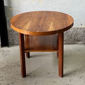 Stolik art deco  fornirowany orzechem