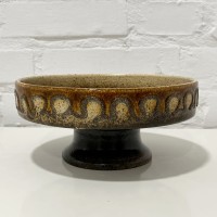 Ceramiczna szkliwiona  patera  na podwyższonej podstawie