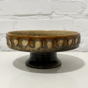 Ceramiczna szkliwiona  patera  na podwyższonej podstawie