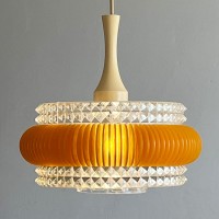 Akrylowa lampa sufitowa lata 70.