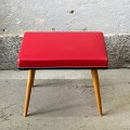 czerwony-tapicerowany-stolek-z-drabinka-z-lat-70-002.jpg
