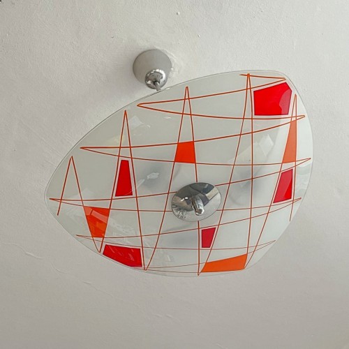 trojkatna-lampa-parasolka-w-geometryczne-wzory-napako-lata-60-70-006.jpg