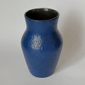 recznie-wykonany-niebieski-wazon-ceramiczny-001.jpg