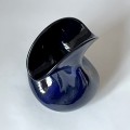ceramiczny-kobaltowy-wazon-o-nieregularnym-ksztalcie-005.jpg