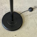 czarno-zlota-metalowa-lampa-vintage-stojaca-podlogowa-lata-60-70-009.jpg
