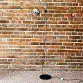 lampa-podlogowa-stojaca-chromowana-klosz-kula-lata-70-80-001.jpg