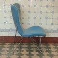 niebieski-fotel-w-stylu-space-age-jak-arne-jacobsen-design-lata-80-90-004.jpg