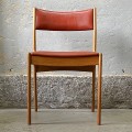 krzesla-z-drewna-egzotycznego-skora-dunski-design-006.jpg
