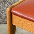 krzesla-z-drewna-egzotycznego-skora-dunski-design-019.jpg