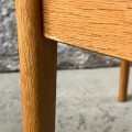 krzesla-z-drewna-egzotycznego-skora-dunski-design-021.jpg