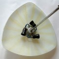 lampa-parasolka-trojkatna-zolte-wzory-napako-czechoslowacja-lata-60-70-003.jpg