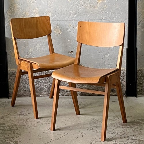 drewniane-krzeslo-sklejkowe-sztaplowane-design-lata-70-004.jpg