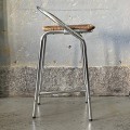 aluminiowe-hokery-z-rattanowy-siedziskiem-w-stylu-boho-012.jpg