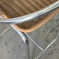 aluminiowe-hokery-z-rattanowy-siedziskiem-w-stylu-boho-020.jpg