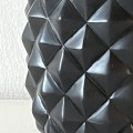 czarny-ananas-dekoracja-z-ciezkiego-tworzywa-003.jpg
