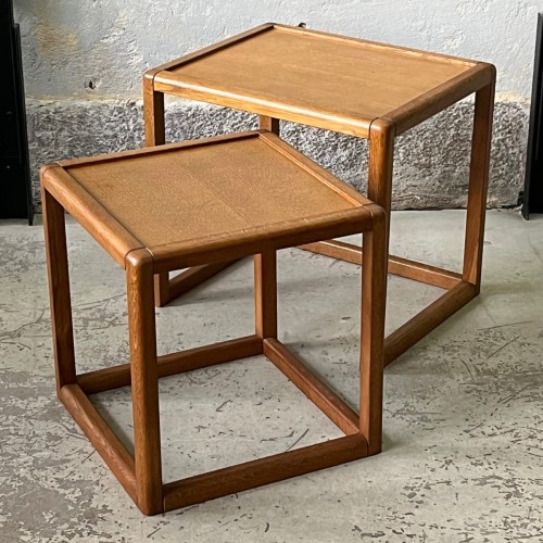 komplet-stolikow-kawowych-z-drewna-egzotycznego-design-lata-60-70-003.jpg