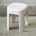 bialy-stolek-taboret-z-tworzywa-001.jpg