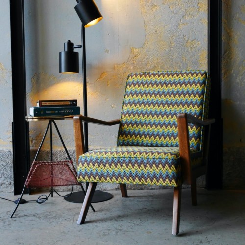 odnowiony-fotel-vintage-tkanina-w-kolorowy-zyzgak-design-10.jpg