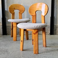 Tapicerowane krzesło sosnowe