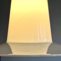 lampa-kapelusz-z-bialego-tworzywa-lata-70-80-006.jpg