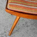 czechoslowacki-tapicerowany-stolek-w-stylu-brussel-design-lata-60-70-007.jpg