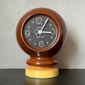 ceramiczny-stolowy-zegar-w-stylu-space-age-ditmar-urbach-prim-lata-70-80-001.jpg