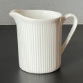 bialy-porcelanowy-mlecznik-vintage-arzberg-design-002.jpg