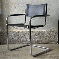 modernistyczne-krzeslo-w-stylu-bauhaus-czarna-ekoskora-design-lata-80-001.jpg
