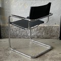 modernistyczne-krzeslo-w-stylu-bauhaus-czarna-ekoskora-design-lata-80-005.jpg