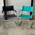 modernistyczne-krzeslo-w-stylu-bauhaus-czarna-ekoskora-design-lata-80-010.jpg